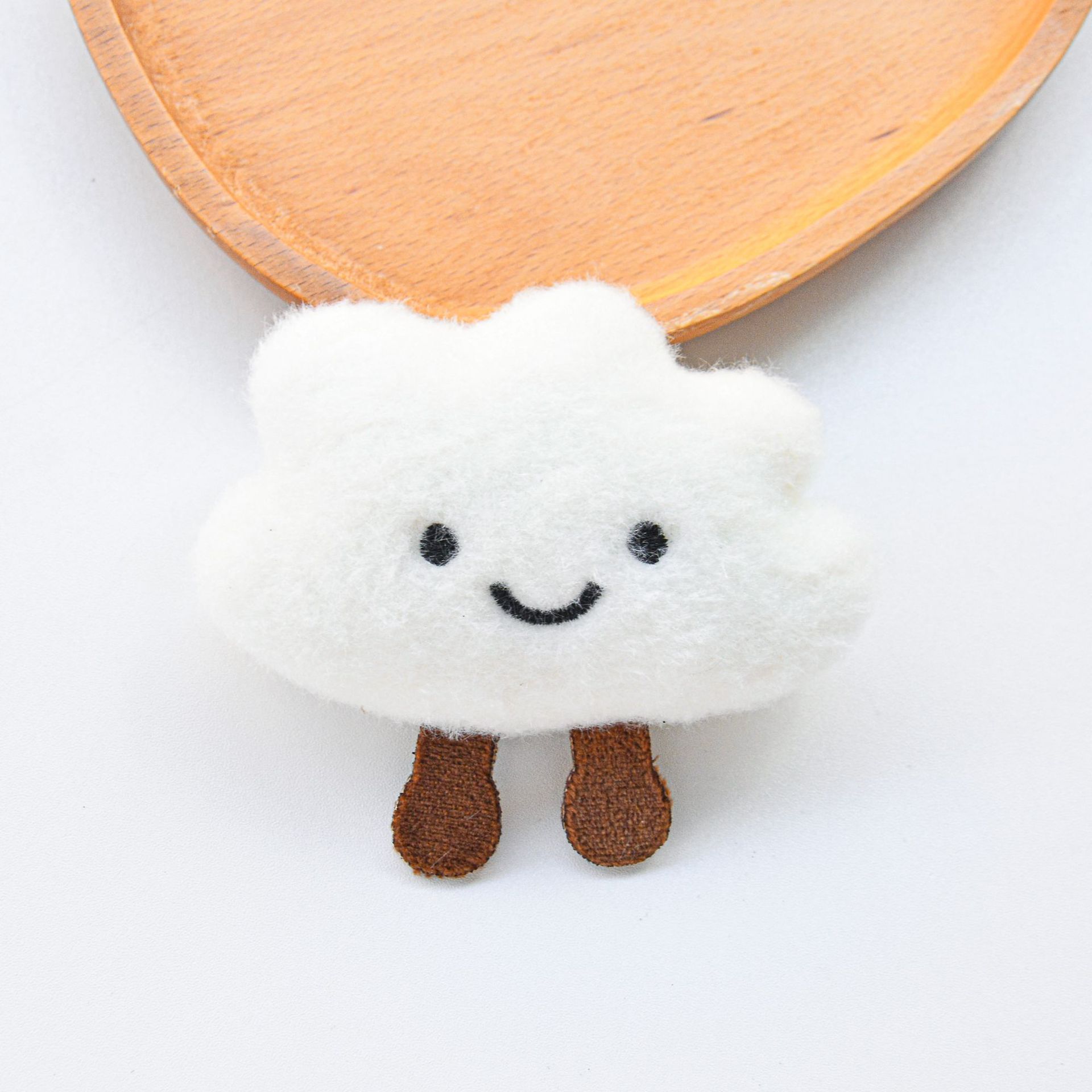 Nuevos lindos broches de peluche nubes accesorios muñecas de dibujos animados bolsos accesorios de decoración joyas DIY image 10