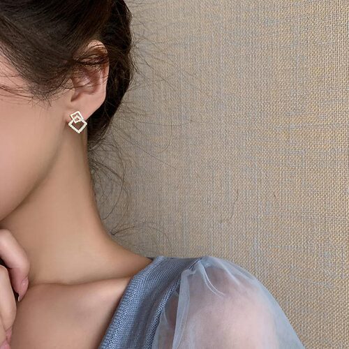Japanese and Korean spring and summer new style simple silver needle high-end square geometric personality earrings versatile temperament earrings for women