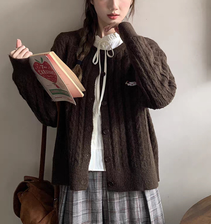 腊肠狗刺绣麻花毛衣开衫女2025早秋新款复古宽松慵懒针织上衣|undefined