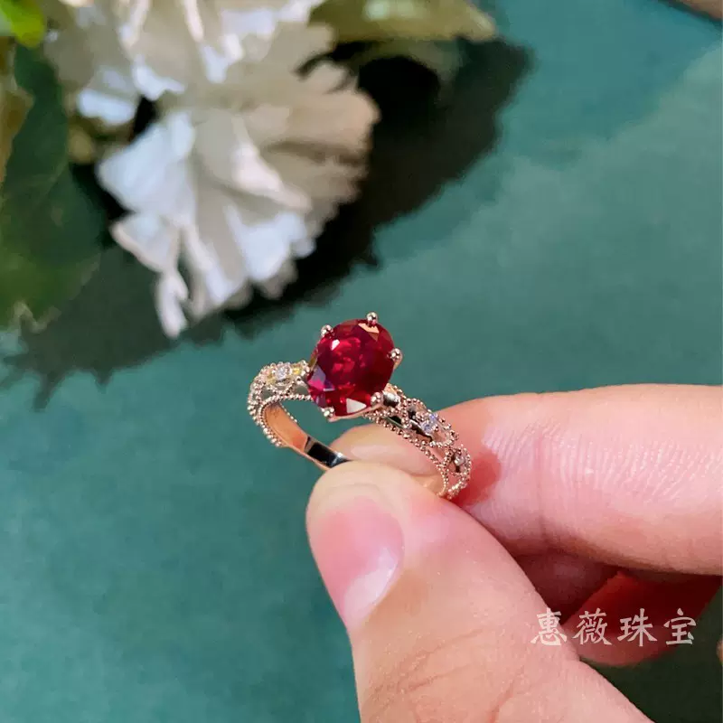 周某福茜茜公主红宝石女戒复古滚珠18K培育鸽血红宝石戒指高级感