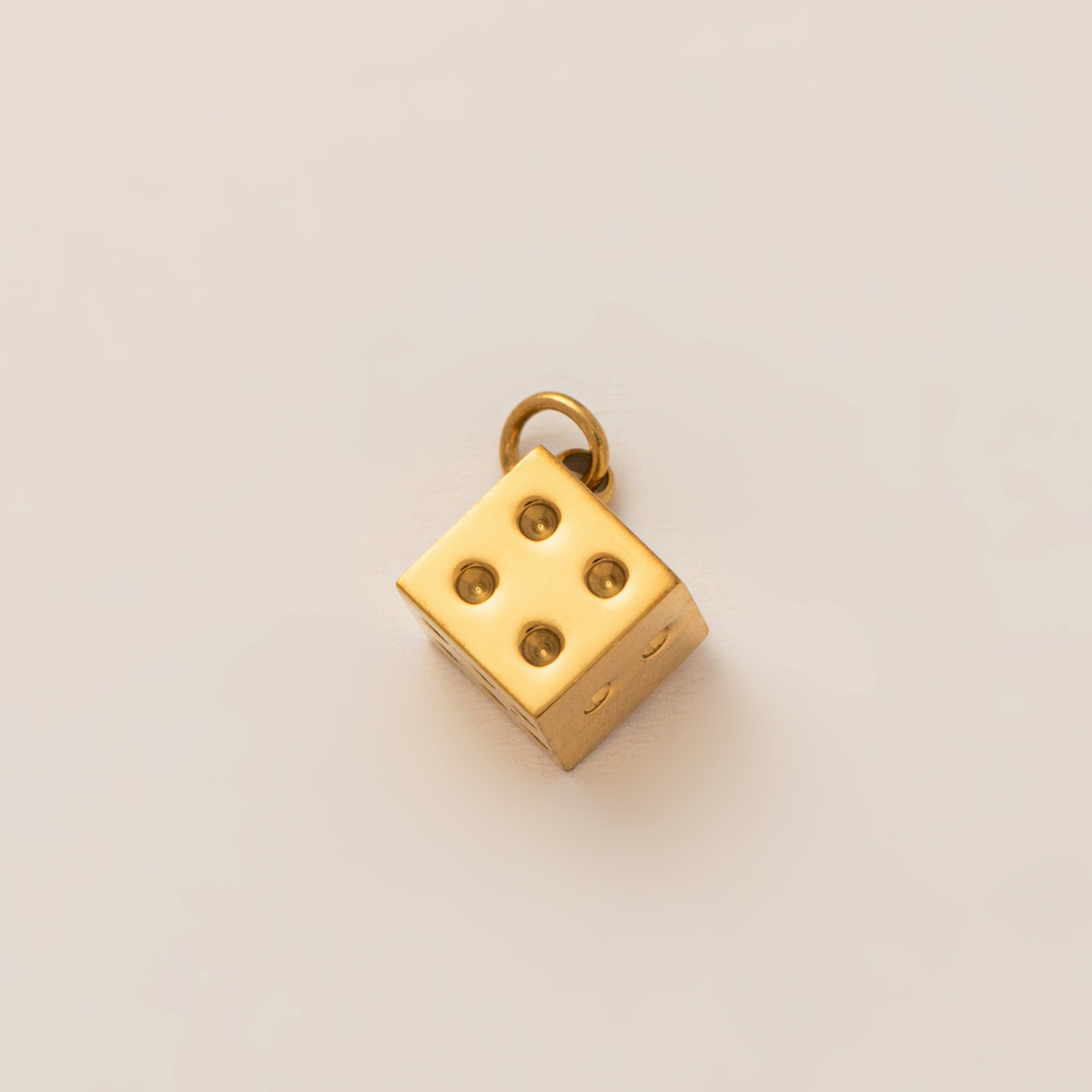 4g Weight 0.03µm Gold Plating Thickness Ion Plating (IP) Gold Plating Process Pendant Jewelry Making Type 18K Gold Plated Plating Material 1 Piece Quantity 304 Stainless Steel Material Coffee Cup, Bullet, Poker, Rocket, Dice Pattern Retro, Classic Style Style Metal Craft 1 Piece 304 Stainless Steel 18K Gold Plated Coffee Cup Bullet Poker Polished Pendant DIY Jewelry Accessories 5