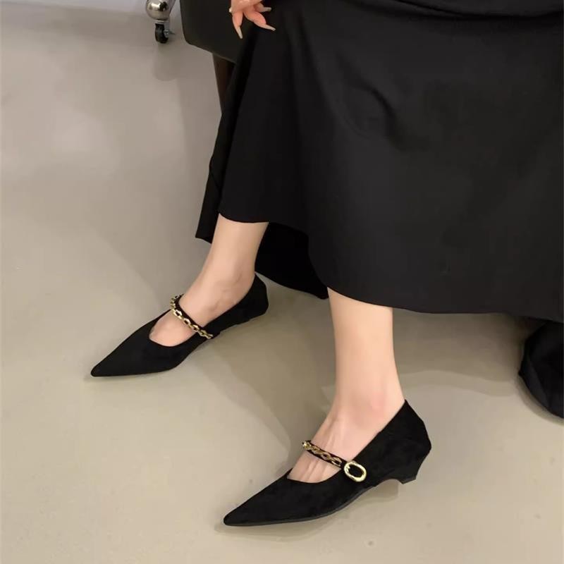 Cadena de nicho retro con boca superficial, zapatos de terciopelo de Mary Jane, zapatos de tacones bajos de noche para mujeres