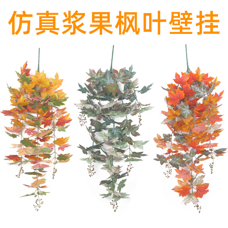Simulación transfronteriza bayas hojas de arce colgadas en la pared amor puerto otoño Día de Acción de Gracias vid decoración ventana colgando atmósfera de vacaciones