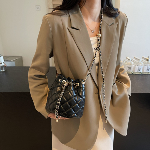 2024 New Polka Dot Chain Strap Bag Crossbody Mini Drawstring Bucket Bag Luxury Round Bucket Bag Shoulder Bag Crossbody Bag for Women