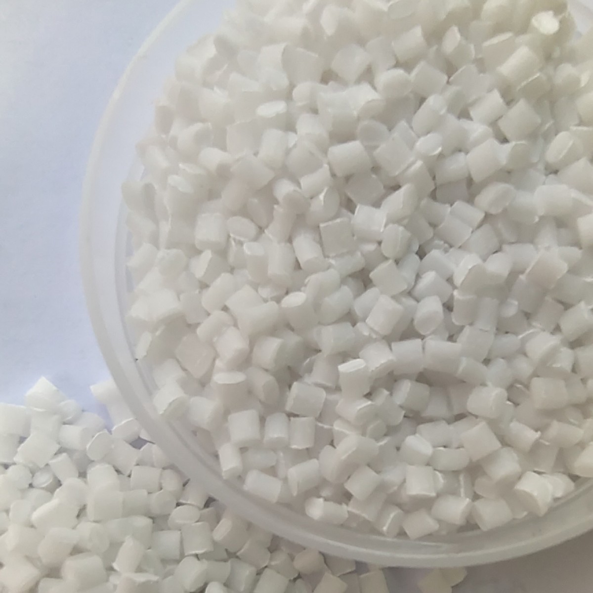 改善PA66流动性用流变母粒 加纤30%PA6流动剂 尼龙熔指调节剂