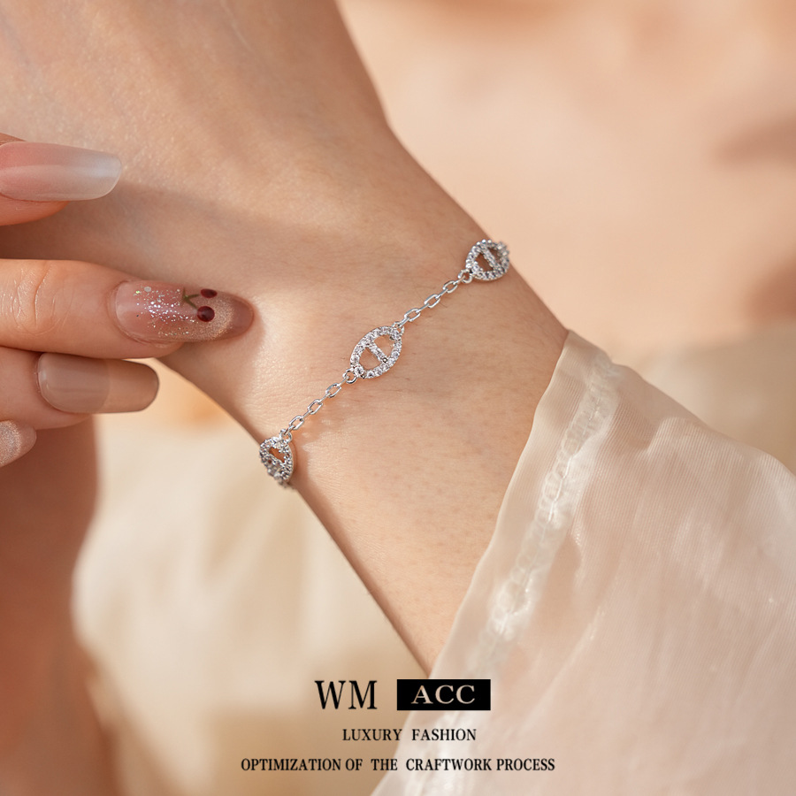 Pulsera de CD de nariz de cerdo de zircón ultra brillante delicada lujo ligero de alto nivel sensación de diseño de pulsera versátil sensación de nicho fábrica de joyas image 5