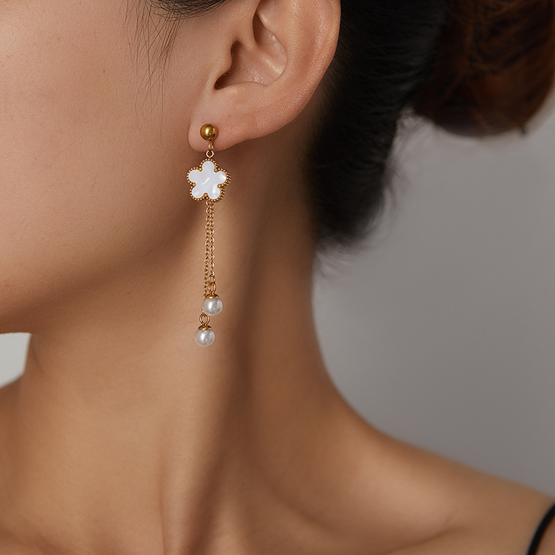 6g Weight 0.03µm Gold Plating Thickness Electroplated Gold Plating Process 201 Stainless Steel Ear Needle Material Golden Plated Plating Material Stone-Free Inlay Material Earrings Classification 1 Pair Quantity Daily Occasion 201 Stainless Steel Material Heart Shape, Flower, Butterfly Pattern Women's Gender IG Style Style Inlay Craft 1 Pair IG Style Heart Shape Flower Butterfly Inlay 304 Stainless Steel Shell Drop Earrings 2