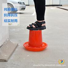 ?�u����ͰС�uιʳ����ι�uͰ�Ԅ����ϼӺ�ιʳ���ϲ�ˮ���B�u��