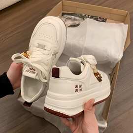 厚底增高爆款休闲板鞋女2026新款潮流百搭高颜值轻便舒适小白鞋子