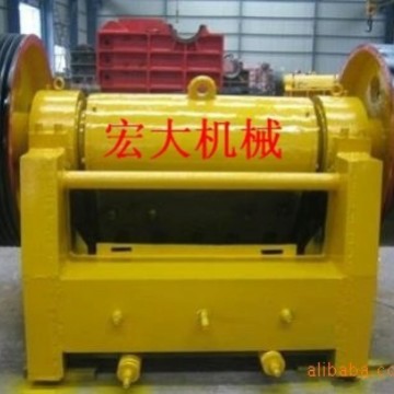 供应破碎设备 鄂式破碎机建筑垃圾碎石机小型移动 建筑垃圾研磨机