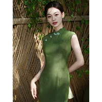 Новый китайский зеленый cheongsam 2025 новый улучшенный белый без рукавов темпераментное платье молодой день лета