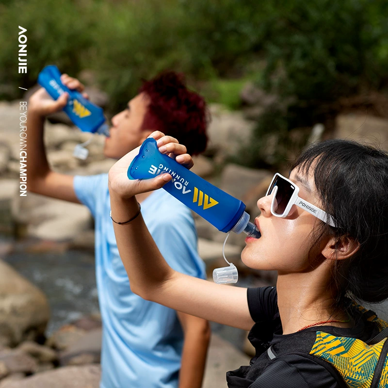 Teapot, handheld sports foldable off-road water container, for running