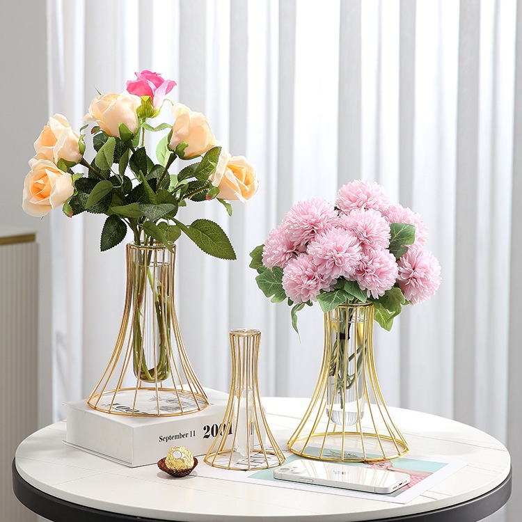 Fábrica al por mayor Nordic hierro forjado florero de vidrio seco hidropónico salón comedor Mesa TV gabinete té adornos Decoración
