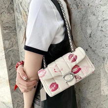 2025�¿���Ƥ���朗lб���quilted tabby�ڼt��ӡ�μ�����Ů