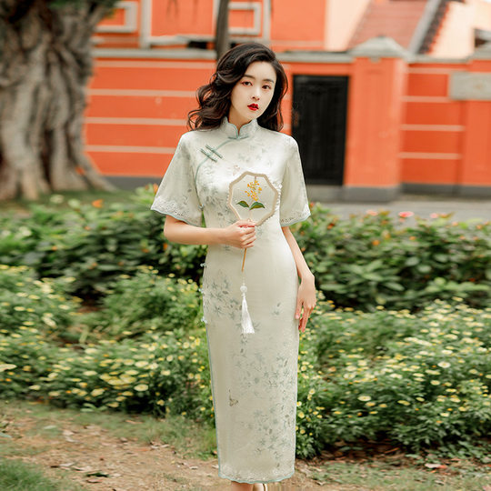 8946 cheongsam modified elegant girl's long green elegant retro National style spring and summer cheongsam dress