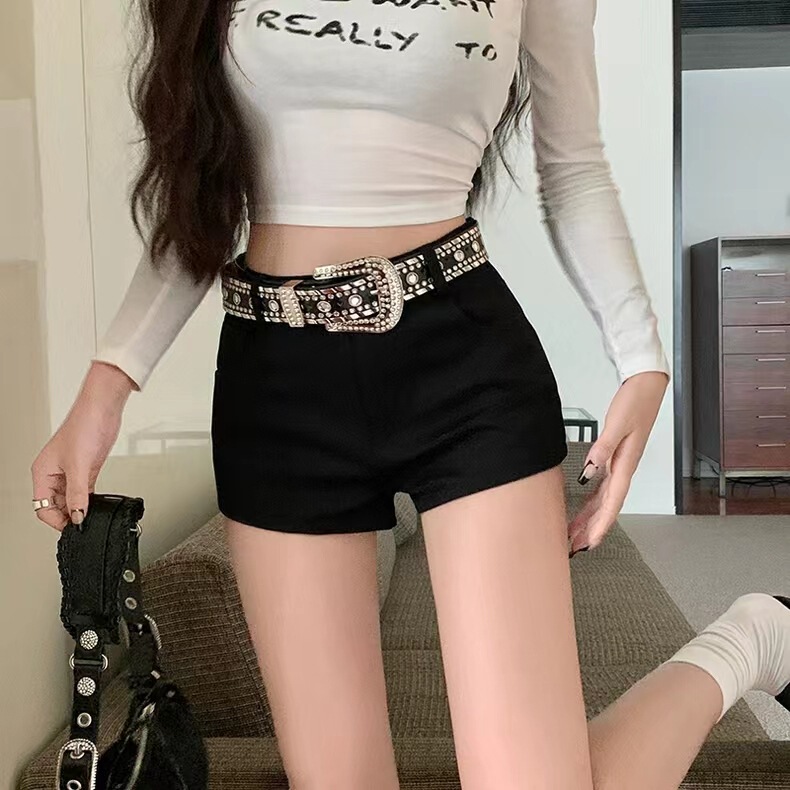Casual Pants for Women, Spring New Black Slimming Hip-Hugging Shorts, Y2K Style, Versatile Rhinestone Hot Pants, Short Style