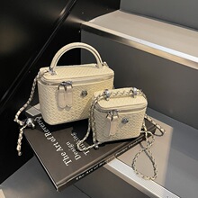 �ڼt���Ӱ�Ů2025�¿�С���L����朗lб�������С���߼��Іμ��