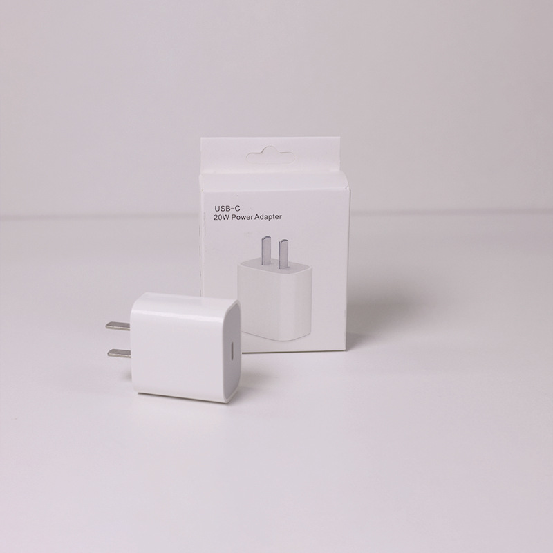 Cargador PD 20W para iPhone 15/14, carga rápida universal, compatible con toda la serie Apple.