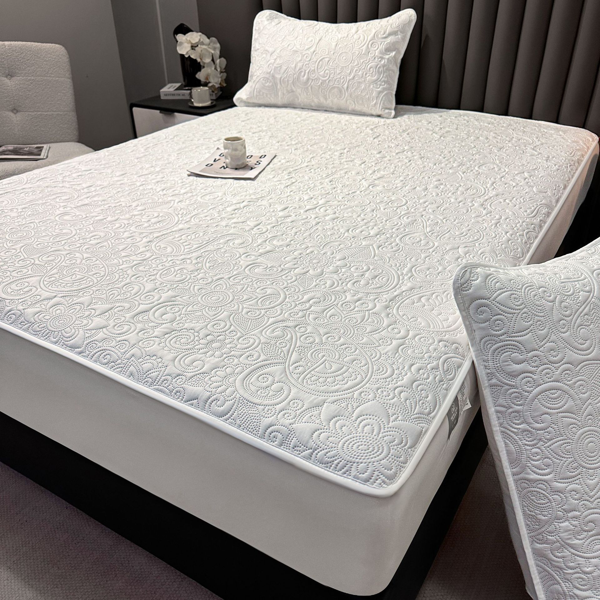 VANKE serie de algodón abrasivo cama cubierta de cama cubierta de cama cubierta de cama cubierta de protección de colchón cubierta de tres piezas cubierta de polvo gruesa