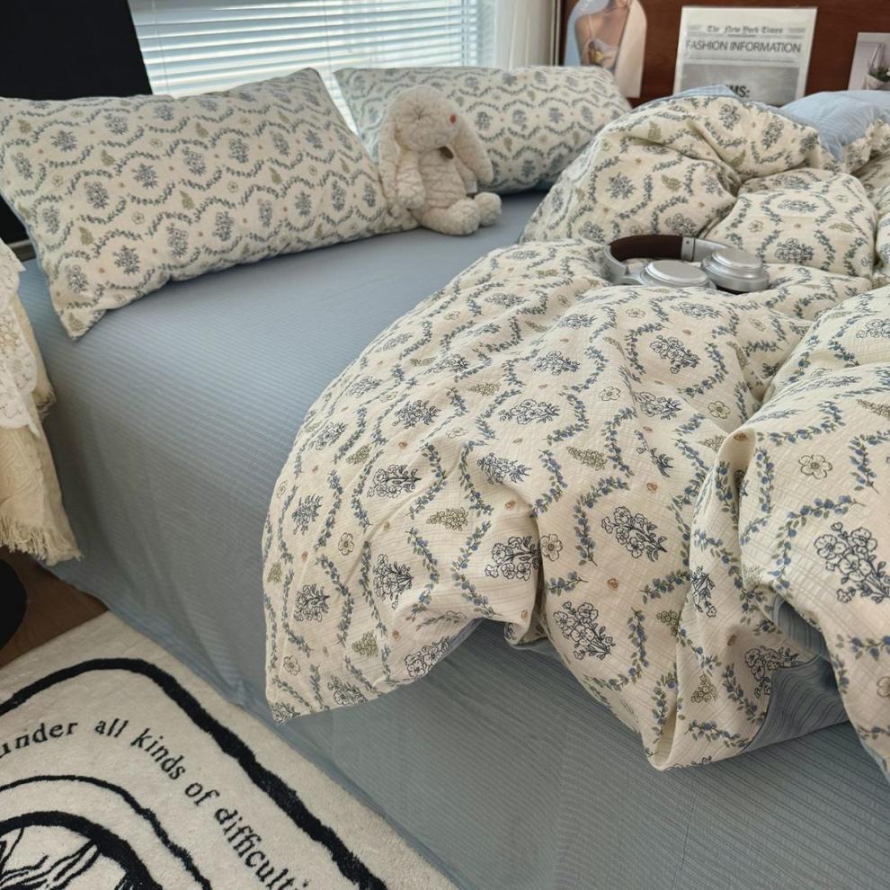 Floral Jacquard Double Layer Cotton Bedding Set For Bedroom_voghion.com