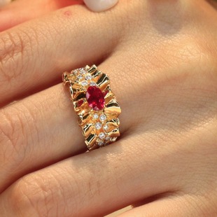 Xiaohongshu Live Broadcast Popular 18K Real Gold Natural Diamond Emerald Ruby ​​Elegant Pleated Skirt Women's Ring