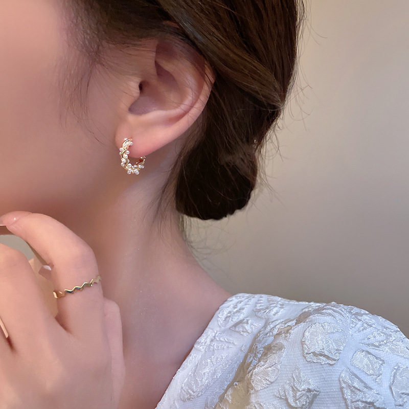 5g Weight Artificial Pearls Inlay Material 1 Pair Casual Retro Geometric Copper Plating Inlay Artificial Pearls Earrings