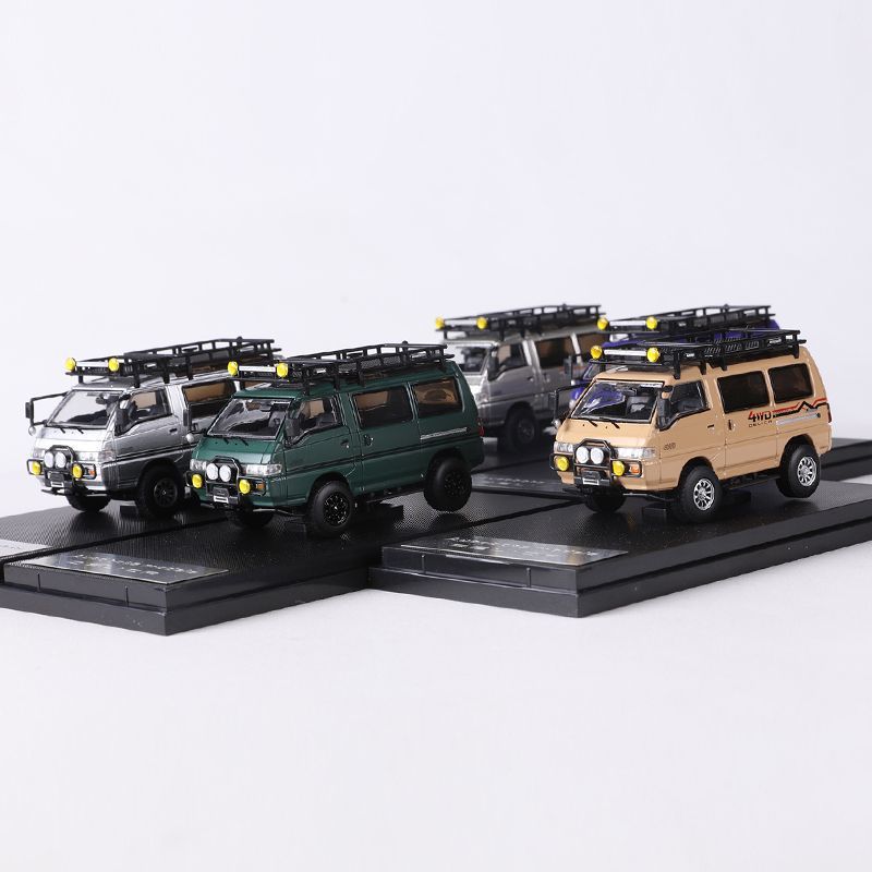 오토봇 1:64 DELICA DELICA 수정 합금 자동차 모델 컬렉션 장식품