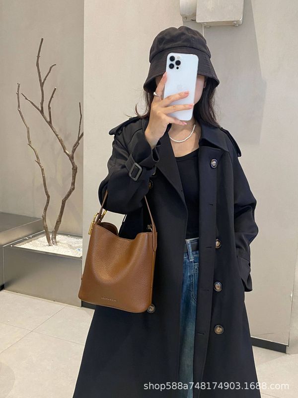 时尚真皮水桶包包女高级感上班通勤手拎包休闲单肩斜挎包小托特包|undefined