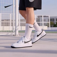 ����Ь��ԭ�����˶���ЬAF1Air�վ�һ�Ŵ��׵Ͱ���Ů����Ь����Ь