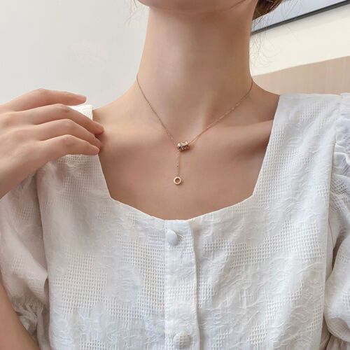 Titanium steel necklace for women, lightweight luxury petite waist, niche collarbone chain, trendy fashion new necklace, factory wholesale
