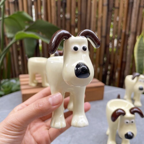 Personalized retro puppy, lamb, egg tray, ceramic tableware, egg cup, home cute ornaments, dolls, grocery store