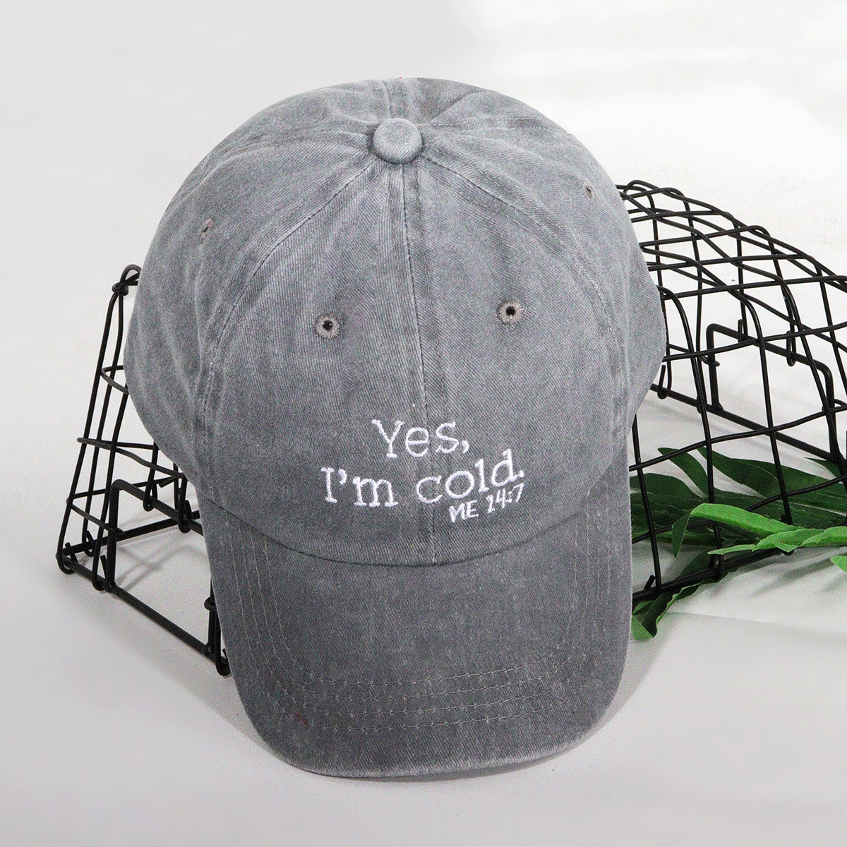 Casquette de baseball délavée brodée avec lettre Oui au design tendance unisexe pour hommes et femmes avec dessus souple_voghion.com