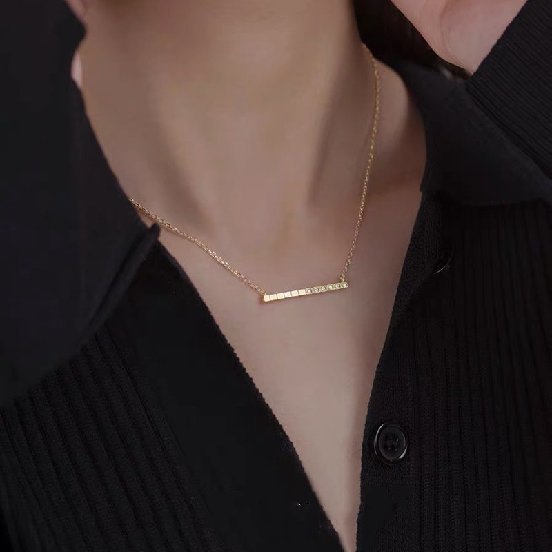 Colar de pérolas de luxo com fecho magnético para mulher_voghion.com