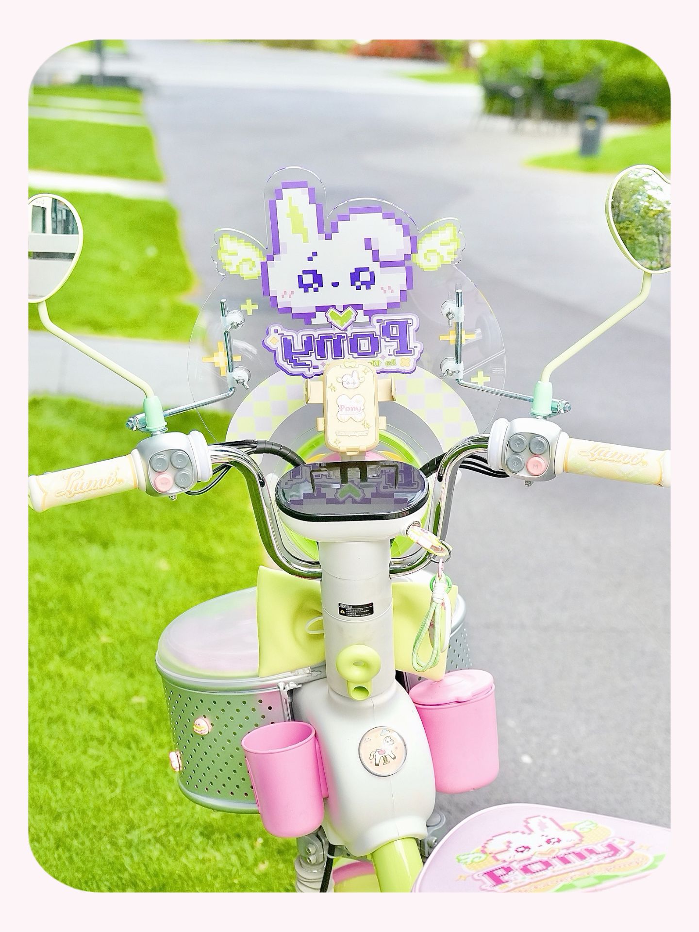 Suitable for Aima Metaverse Pony, Yadi, Tailg, and Niu Electric Scooters Front Windshield Decoration and Windscreen Accessories