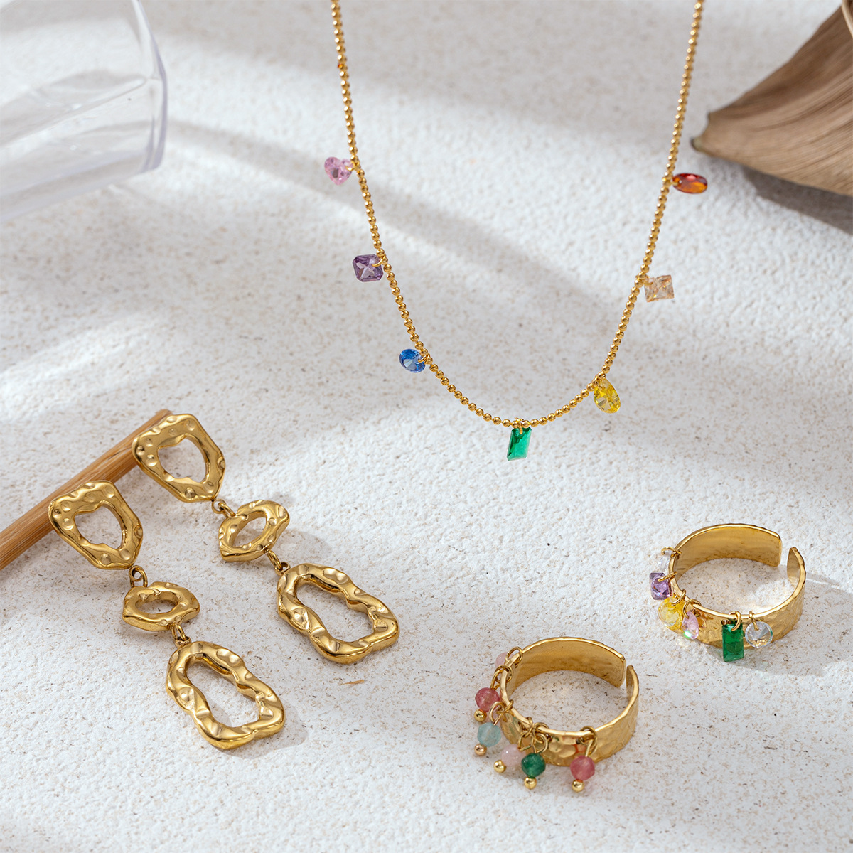 Collar de acero inoxidable de estilo europeo y americano TINA lujo ligero nicho de diseño universal sensación de anillo de borda de zircon para mujeres no desvanecerse