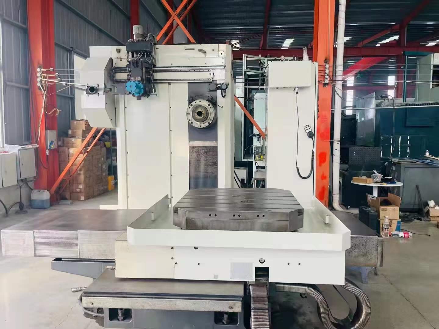 出售二手东芝BTD-200Q数控镗铣加工中心发那科18i-MB系统