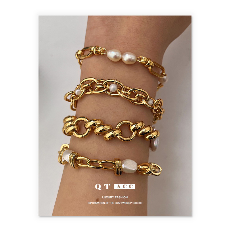 Europa y los Estados Unidos lujo ligero transfronterizo pulsera de alta sensación de perla natural exquisita nicho diseño universal ventas calientes nuevas