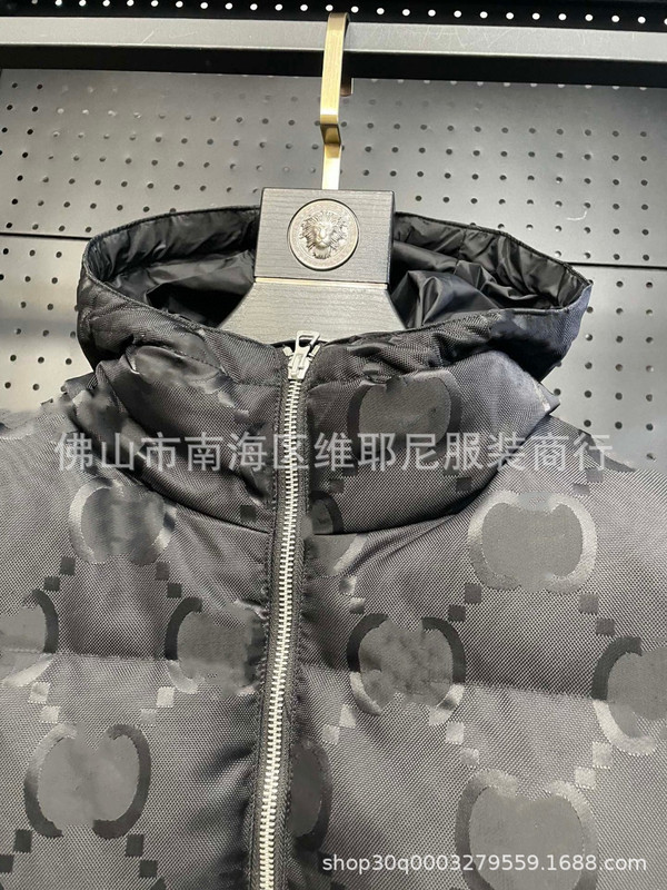 高品质 GU家满印暗纹提花字母互扣连帽羽绒服马甲秋冬百搭ins外套|undefined