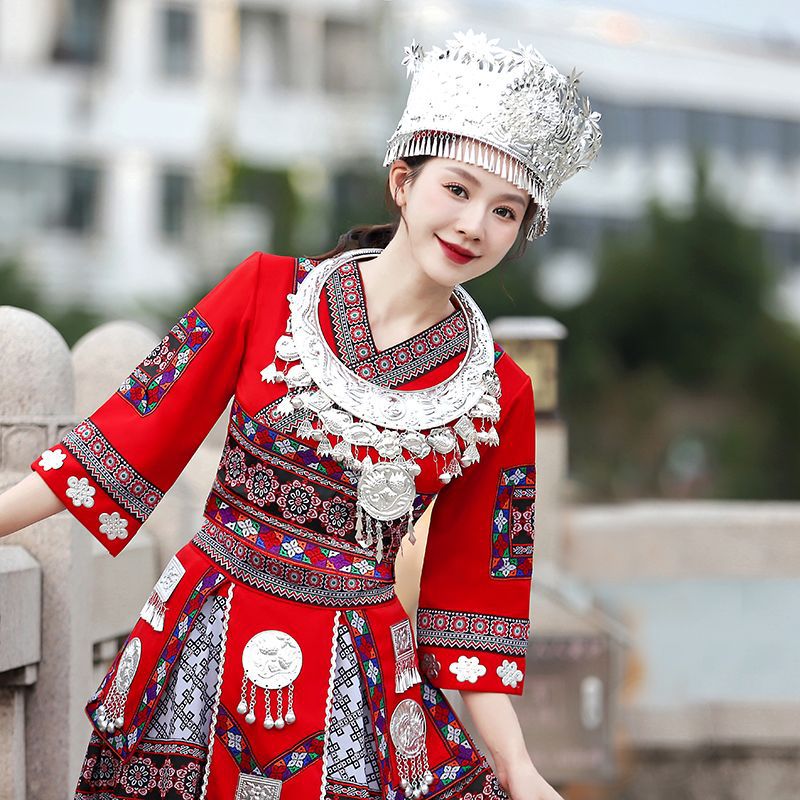 少数民族服饰贵州苗寨苗族服装女云南侗族瑶族土家族舞蹈服演出服