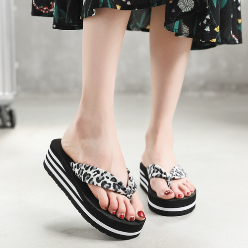 High-heeled black clip-on white slippers Non-slip high-heeled terry cloth slippers Summer women's towel slippers black and white striped slippers