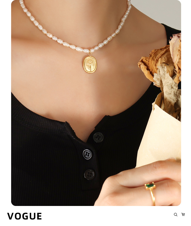 Fashion Flower Titanium Steel Plating Pendant Necklace 1 Piece