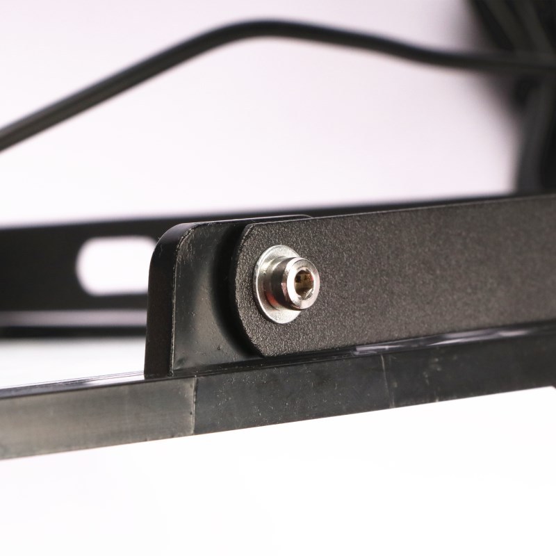 跨境爆款 户外防水太阳能充电器 便携式发电手机快充电器USB 厂家