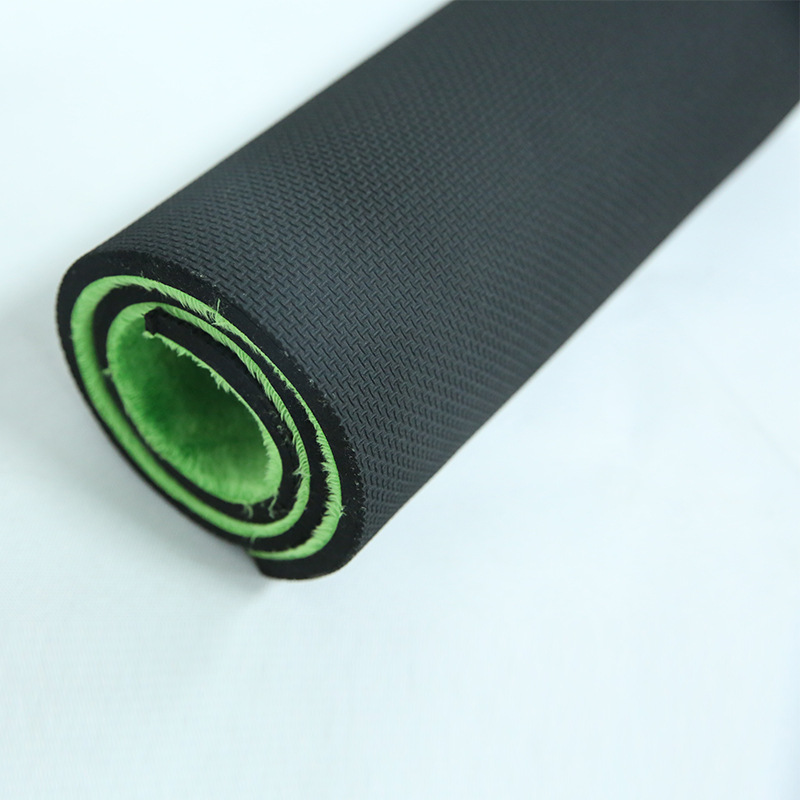 FUENTE Fábrica al por mayor Golf Swing golpeando estera práctica de interior golpeando Mat swing Trainer Venta caliente transfronteriza