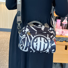 ����С������ϵ���e�ٴ��p��б��μ��Ů��ins�\�������֙C��Ů