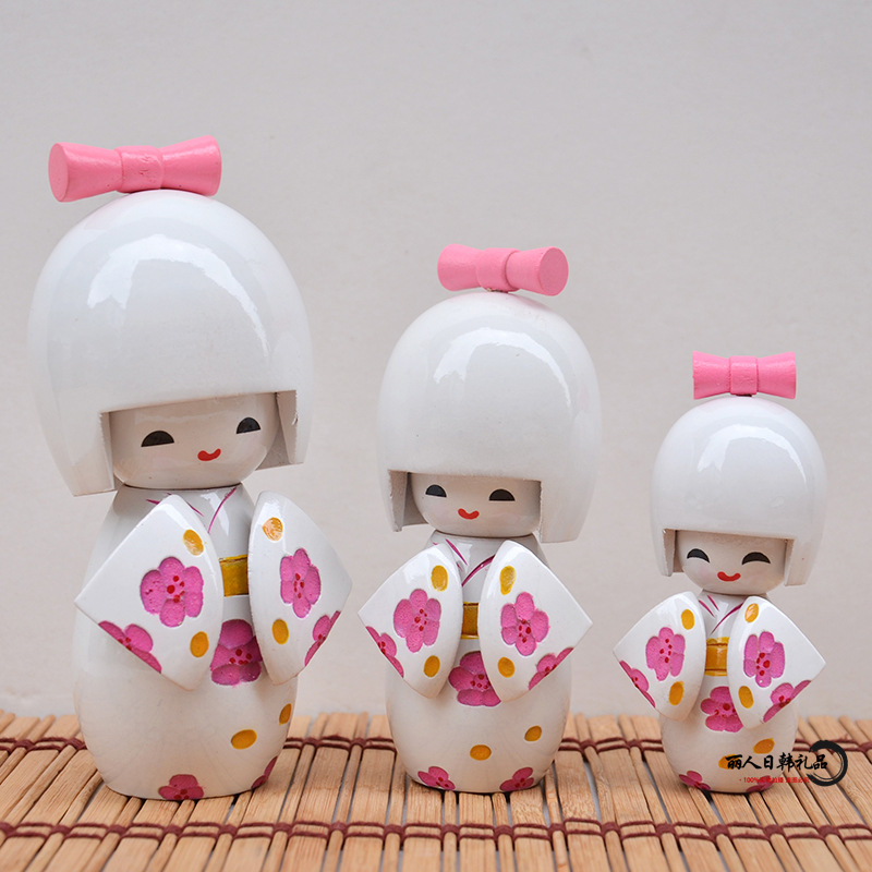 A set of white plum blossoms