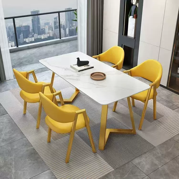 Итальянский легкий роскоши обеденный стол и стулья Комбинация современных минималистичных бытовых обеденных столов и стульев