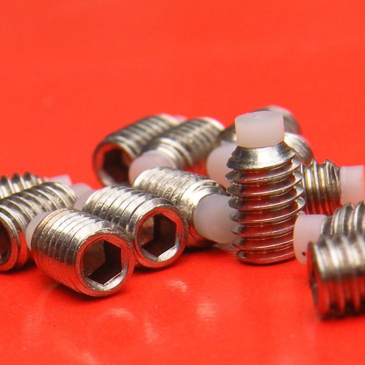 M3*8POM胶头直径2.0机米螺丝，尼龙胶头顶丝紧盯赛钢止付螺丝