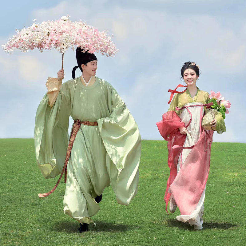 New Photo Studio Photo Couple Dress Color Tang-made Hanfu Ancient Costume Cute Sweet and Playful Exterior Wedding Dress