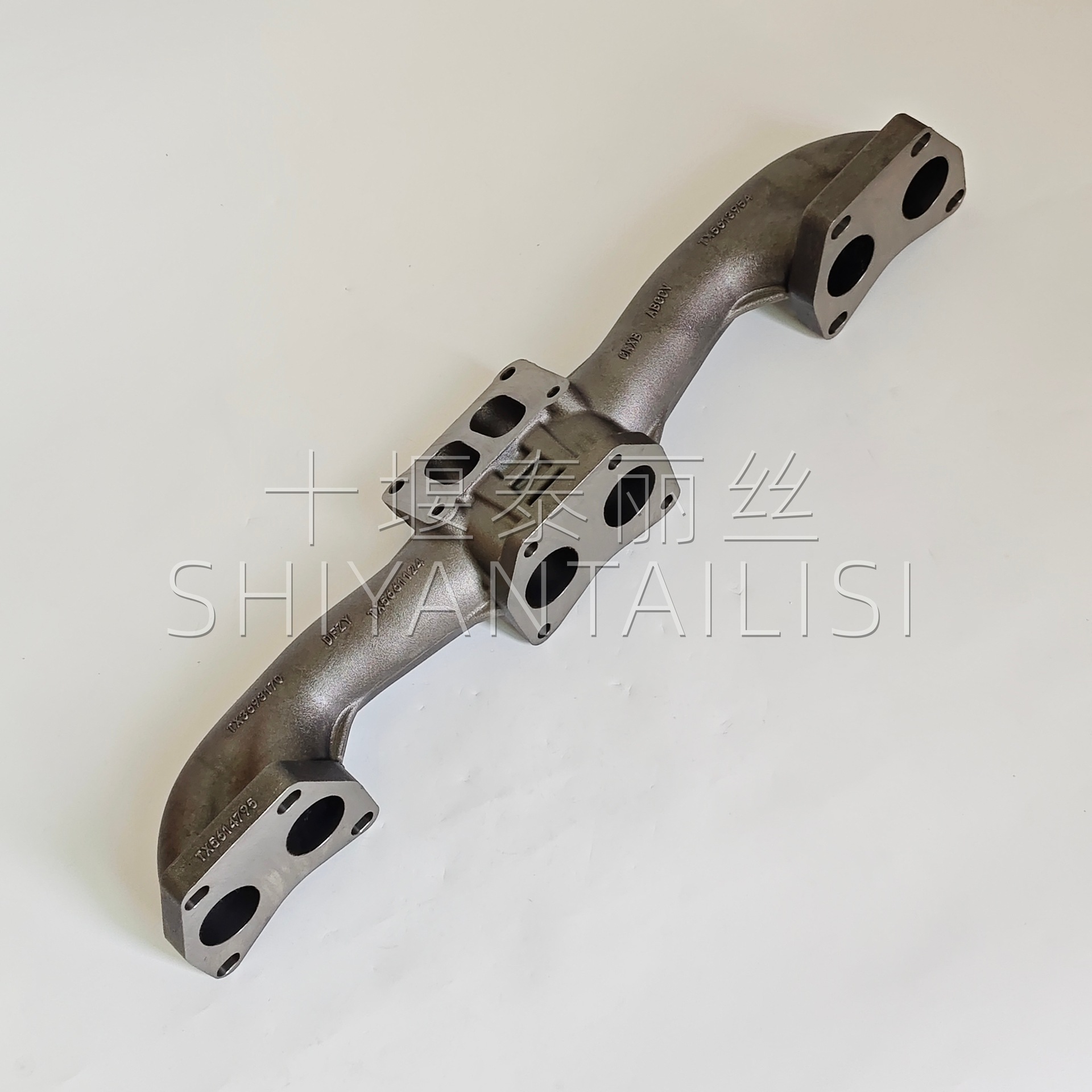 3698173 5613954 Exhaust manifold is suitable for Foton Cummins ISG diesel engine exhaust pipe