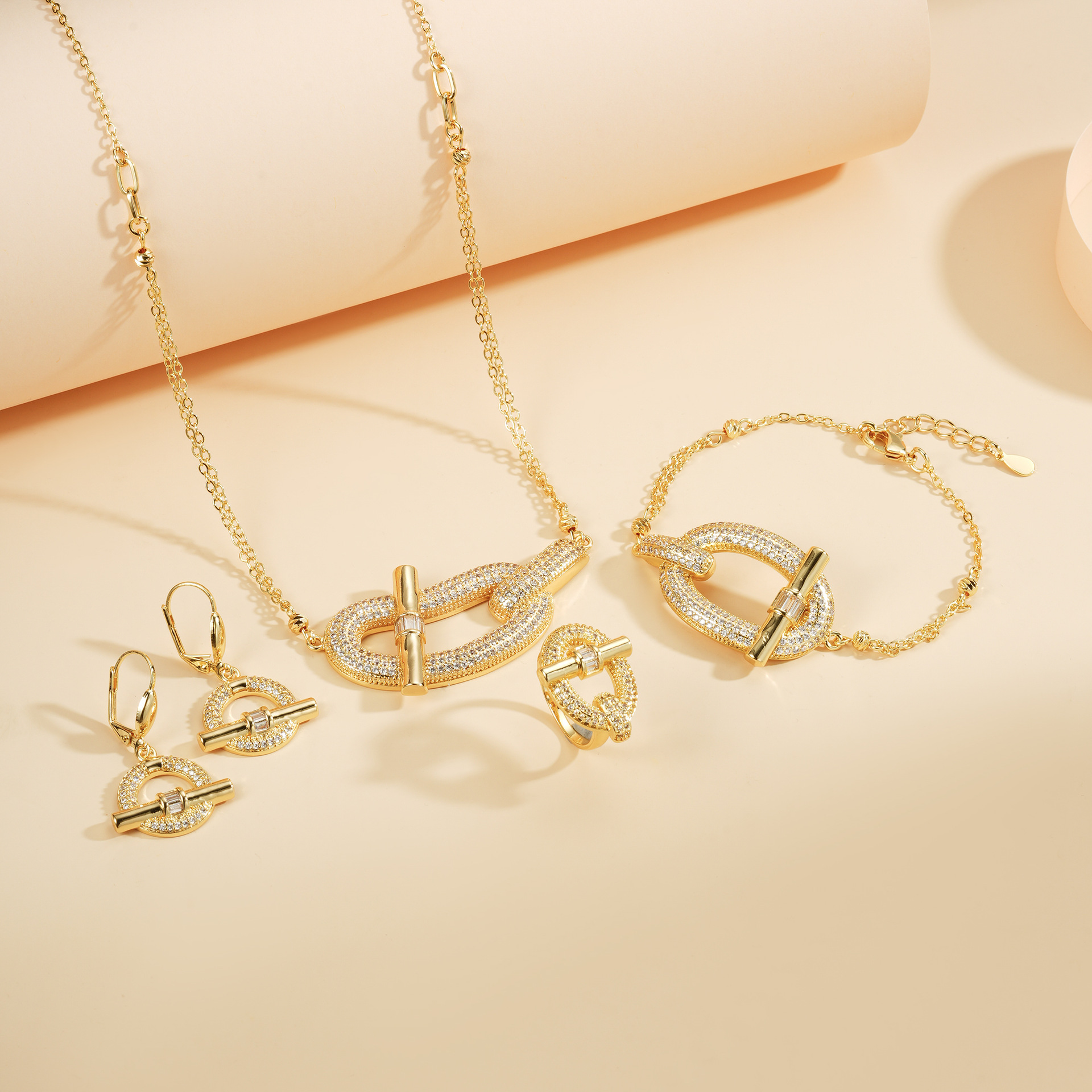 Joyería de moda europea y americana de alta gama cuatro piezas lujosa cruzada aretes clavículas anillo pulsera conjunto de joyas de piedra de silicio image 3